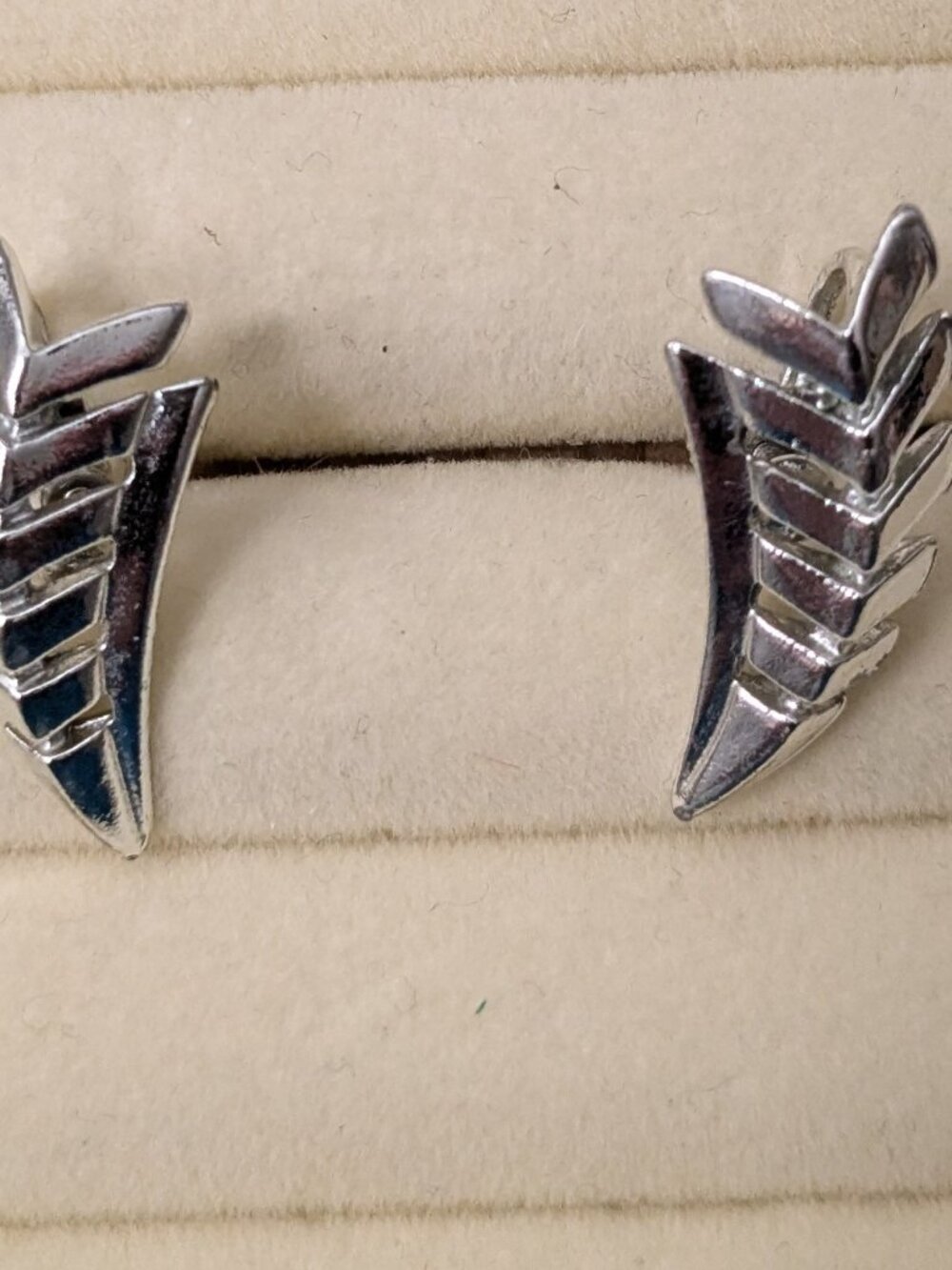 Vintage Coro Silver Tone Screw Back Earrings